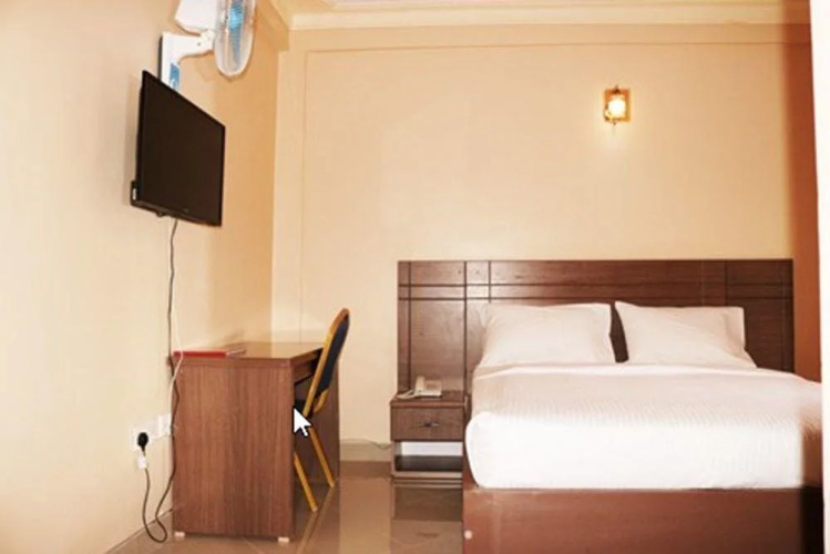Agenda 2000 Hotels
