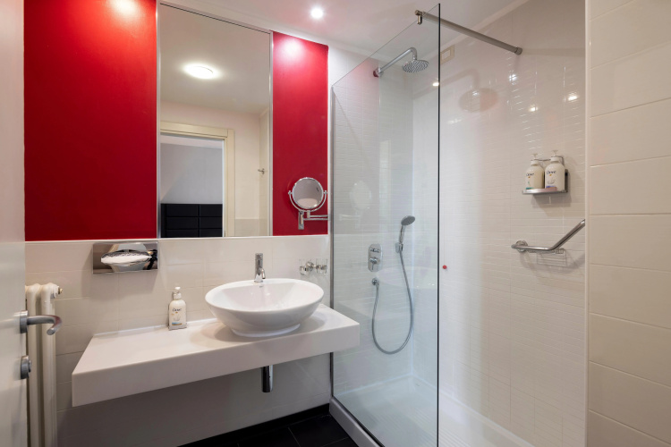 Holiday Inn Genoa City by IHG