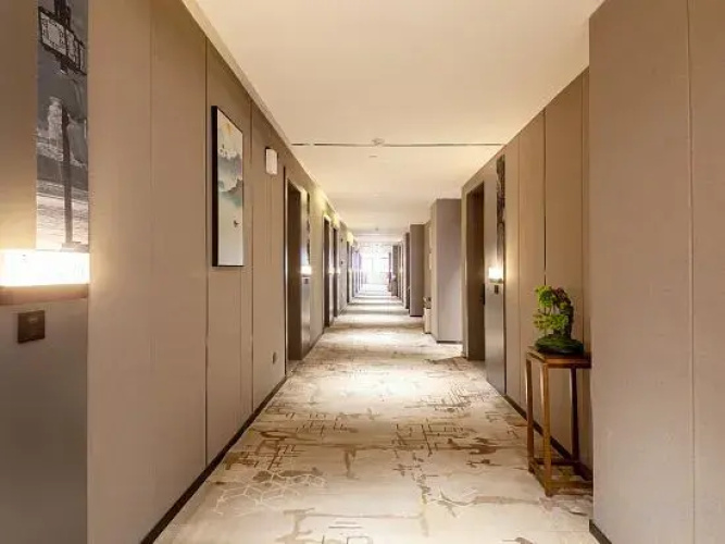 Mousi Light Luxury Hotel