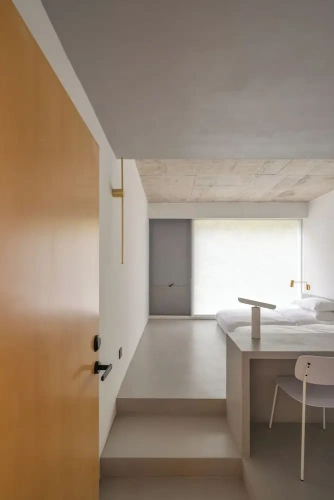 Economy Twin room with land view