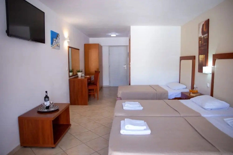 Classic Triple room