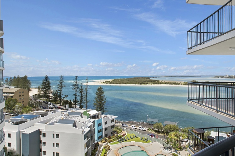 2 Bedrooms Suite with water view