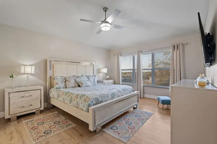 6bd/4ba Private Pool Avengers Game Room