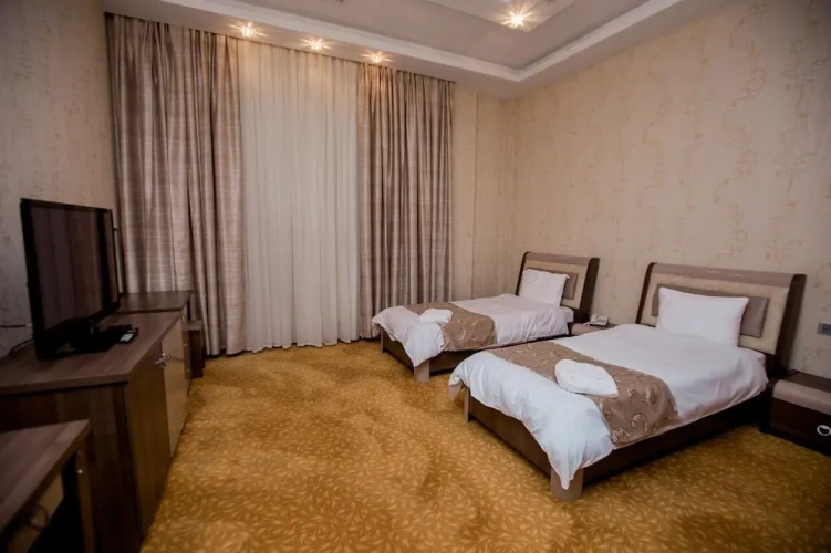 Standard Twin room with balcony