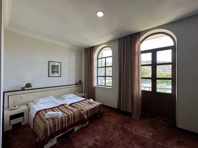 Superior Double room with balcony and with city view