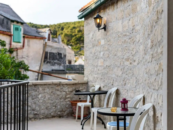 Snug Apartment in Pu?iš?a Near the Beach