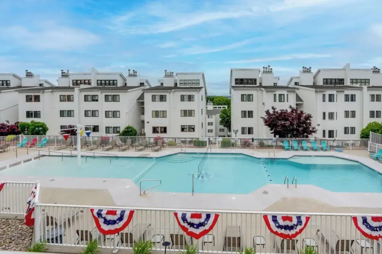 Walk to Shops & Lake: Pool-view Osage Beach Unit