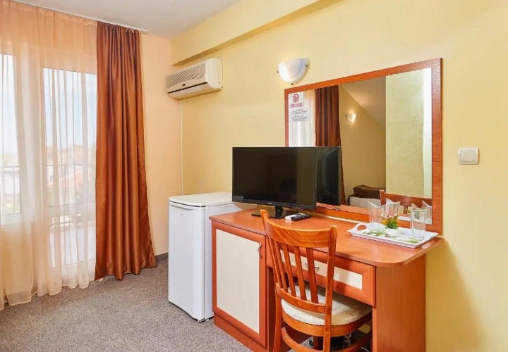 Standard Triple room with balcony