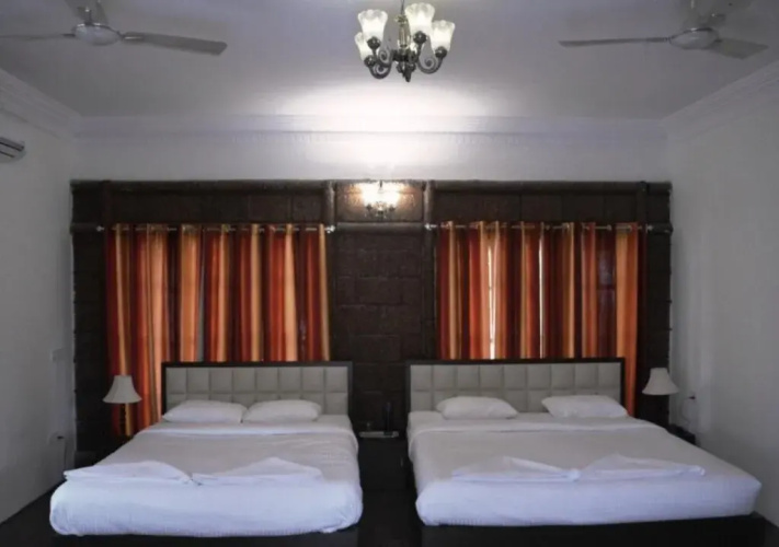 Redstone Villa and Suites
