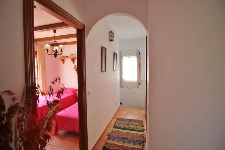 1055 Villa Cerrillo