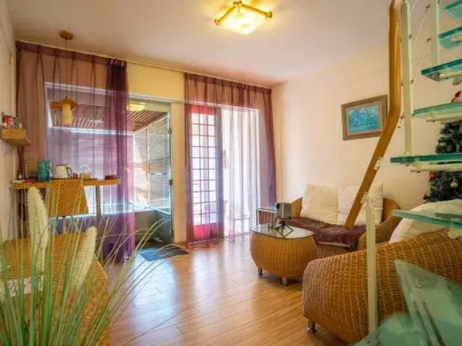 Anning Hot Spring Longjing Homestay