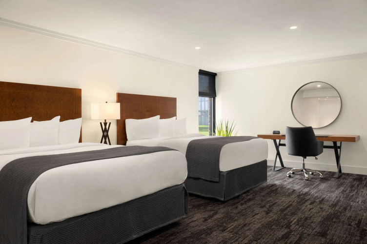 Ramada by Wyndham Cornwall photo 7