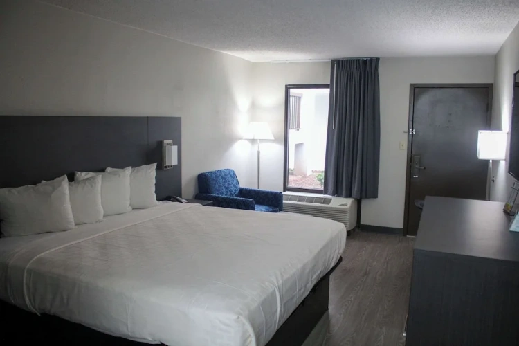 Standard Double Basement room