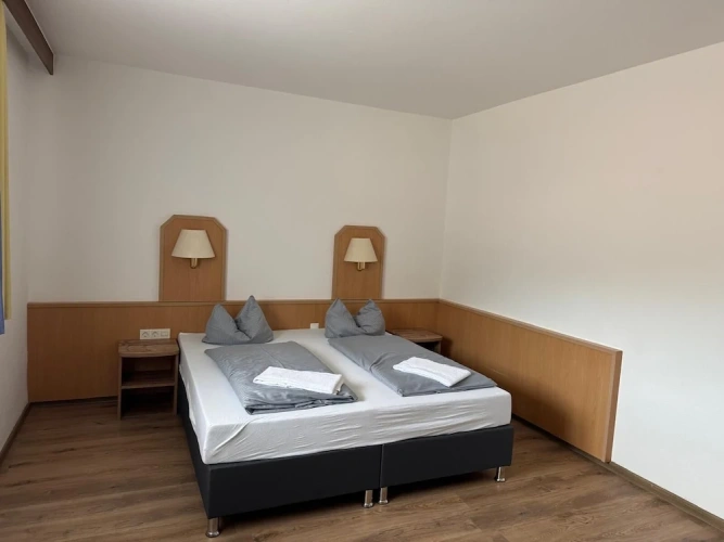 Standard Double room with land view