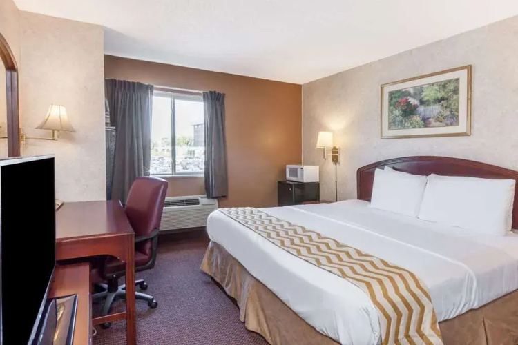 Travelodge Inn And Suites Albany - Albany, NY