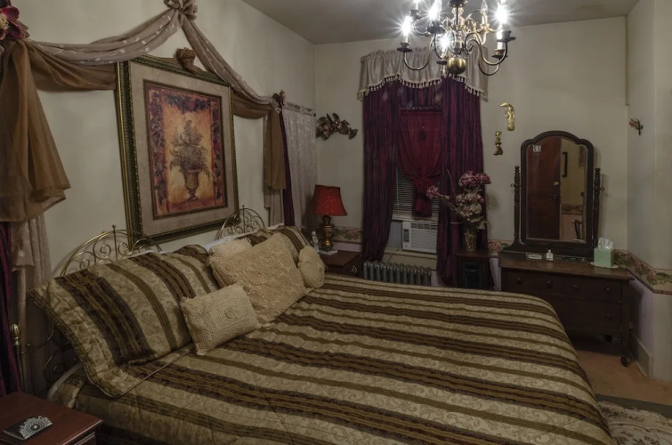 Armour's Hotel