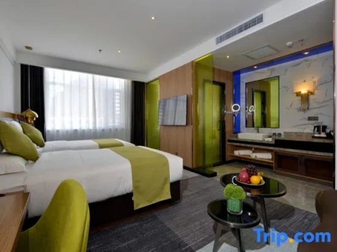 Standard Twin Family room