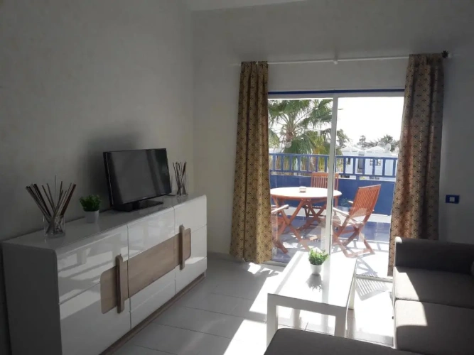 Apartment with sea view