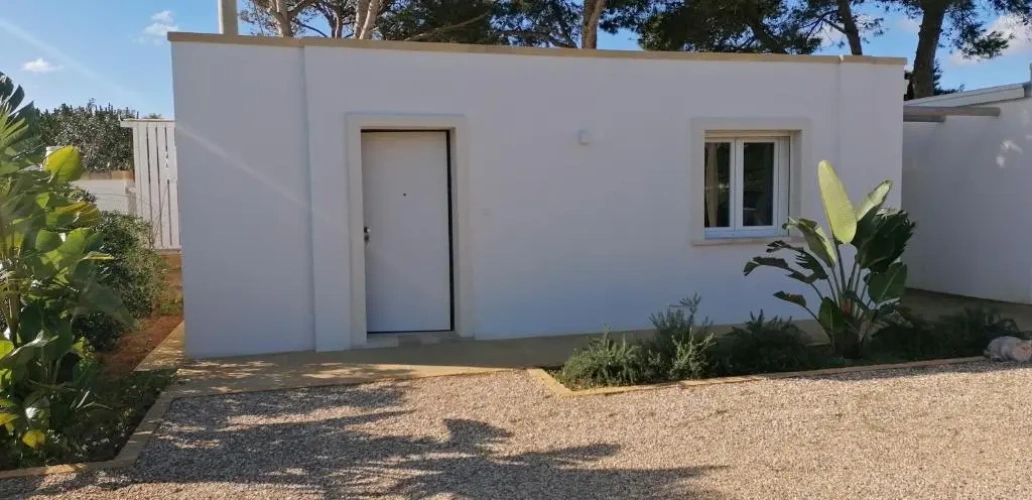 Studio with garden view