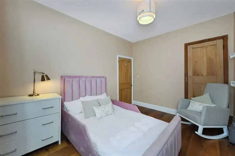 Tealby House