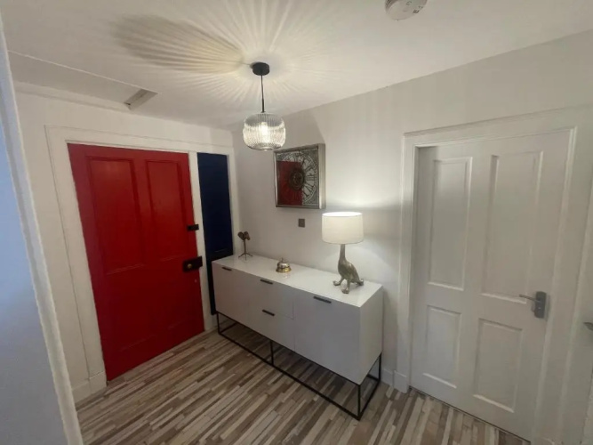 Central Apartment - Moderna
