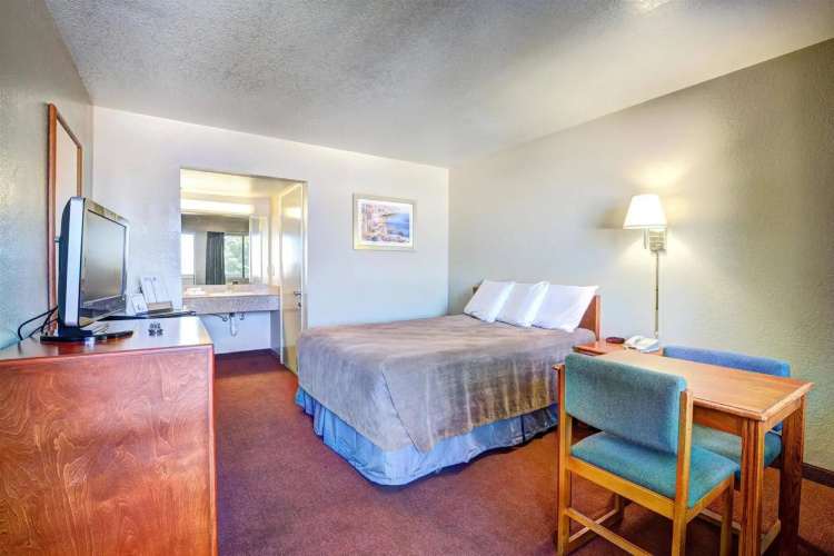Good Nite Inn Redlands