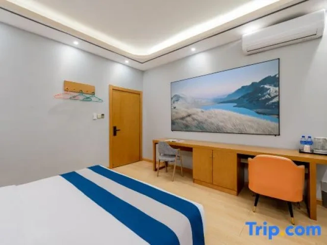 Deluxe Double Attic room
