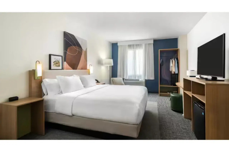 Sonesta Select Birmingham Colonnade