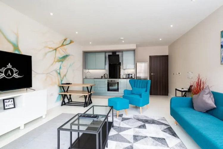 Gillingham Apartment