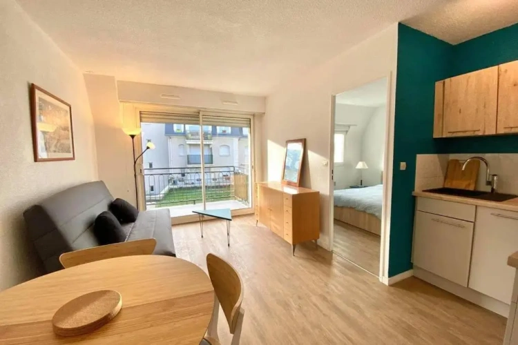 2 Bedrooms Apartment