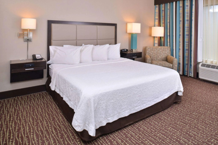 Hampton Inn & Suites Bend