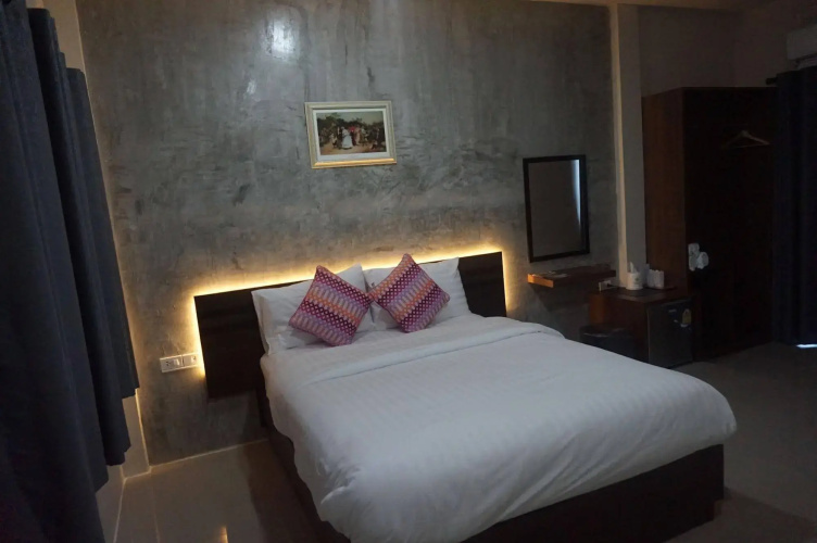 Hyde Place Resort