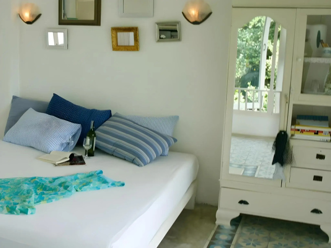 Brassiere Beach Resort