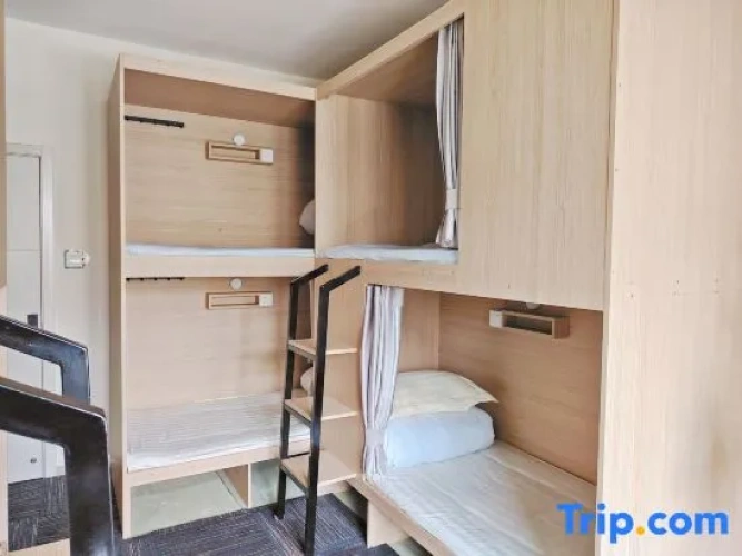 Bed in Dorm (male dorm)