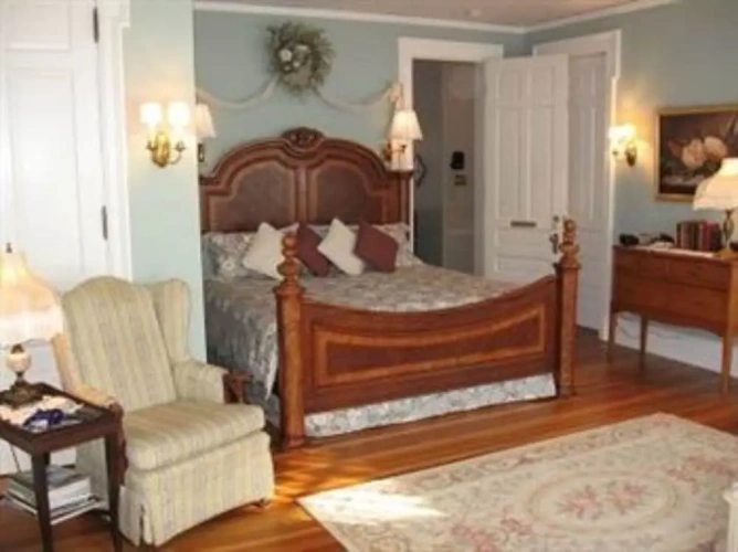 Deluxe Double Suite with balcony