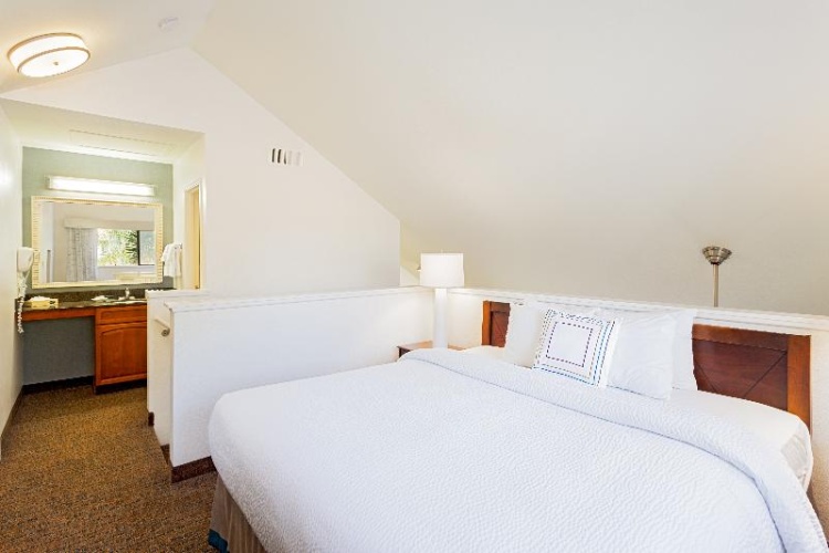 2 Bedrooms Suite