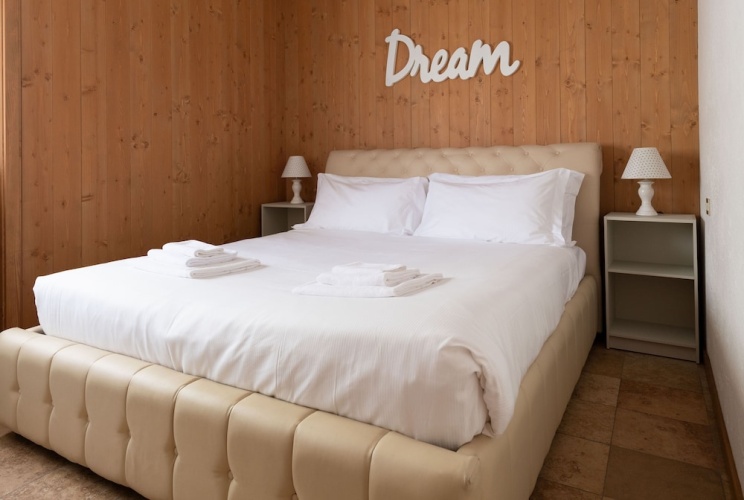2 Bedrooms Apartment with balcony