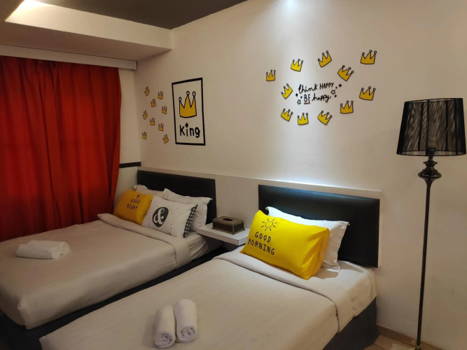 Hotel Zamburger Plaza Mahkota