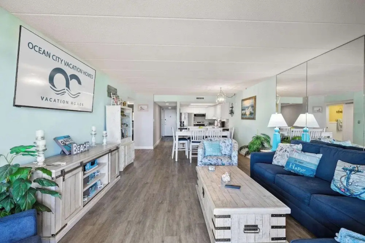 Mariner 1 3M Oceanfront 2BR Condo, Balcony Views & Modern Comfort