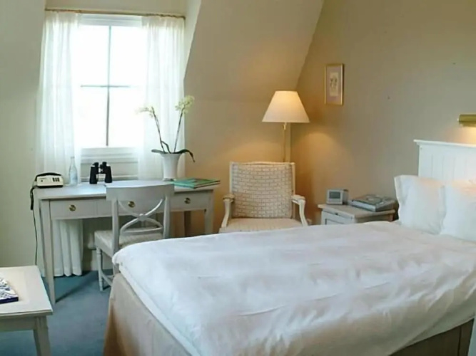 Engsholms Slott - Adults Only