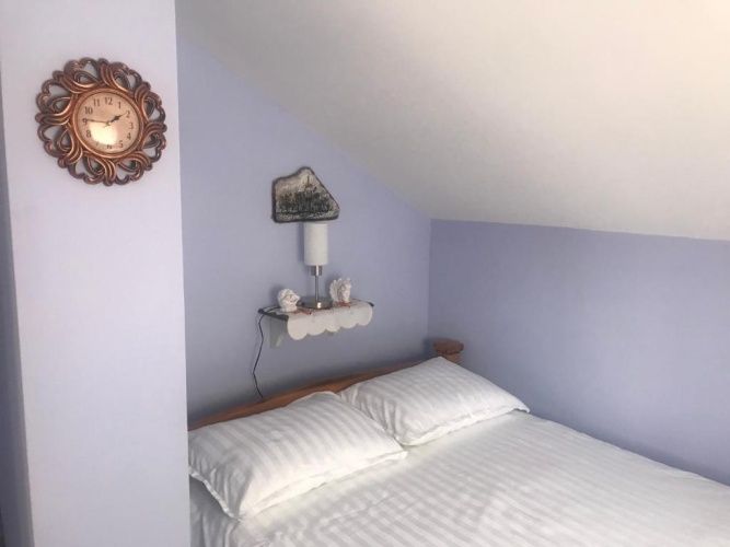 2 Bedrooms Cottage