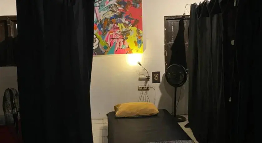 Losmanos Hostel