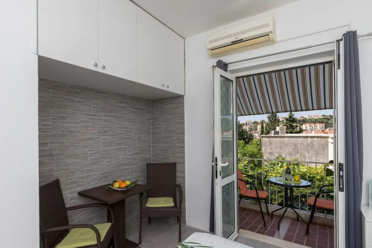 Guest House Bradas