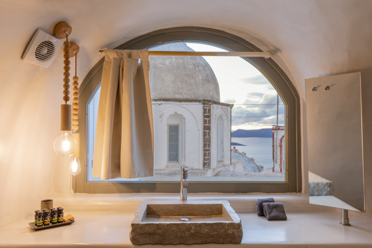 Athina Luxury Suites