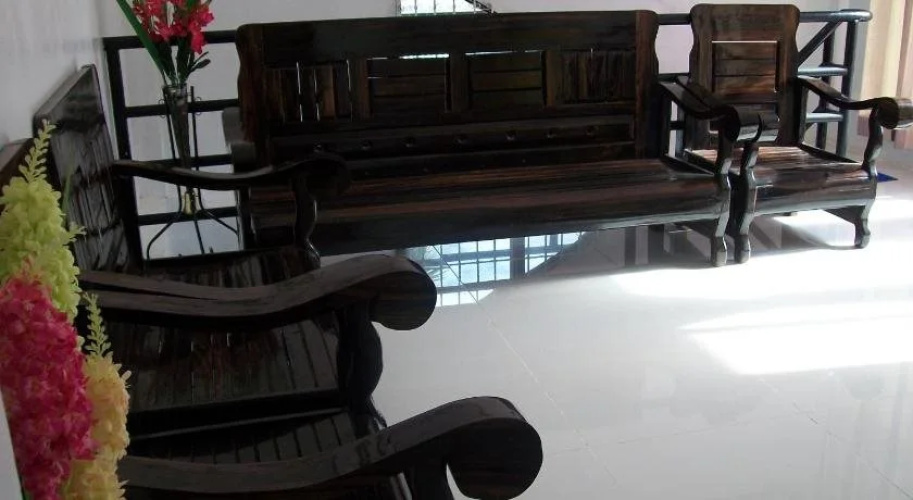 Charm Guest House - Hostel
