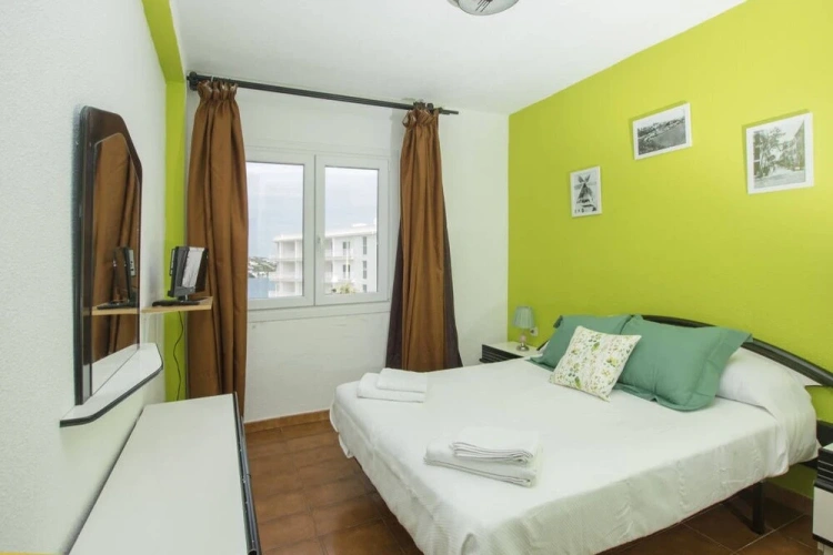 2 Bedrooms Apartment with balcony