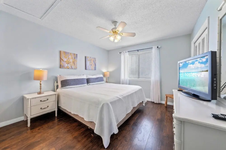 Wolf Bay Villas 208