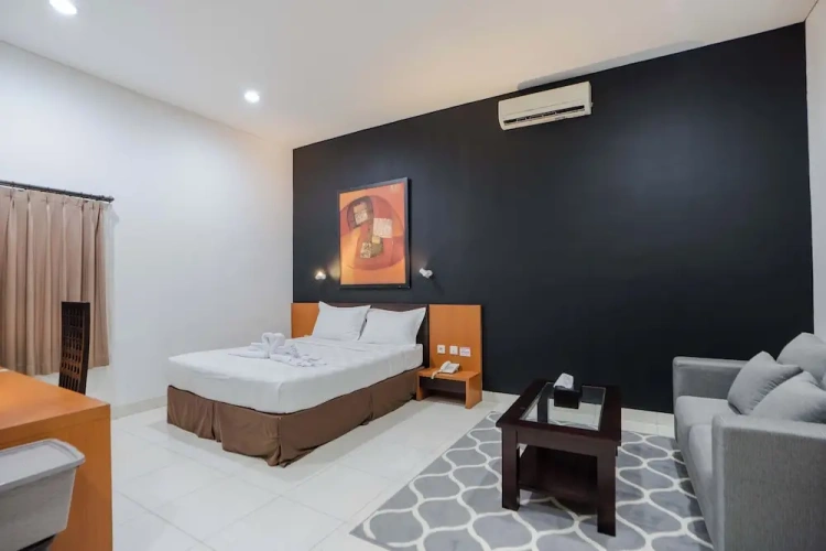 Premier room