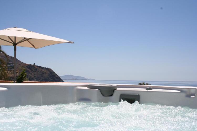 Bahia TropicalOver view