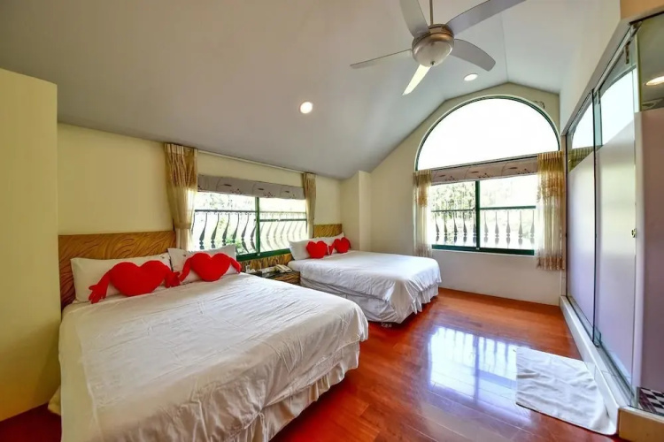 Yujue Holiday Villa